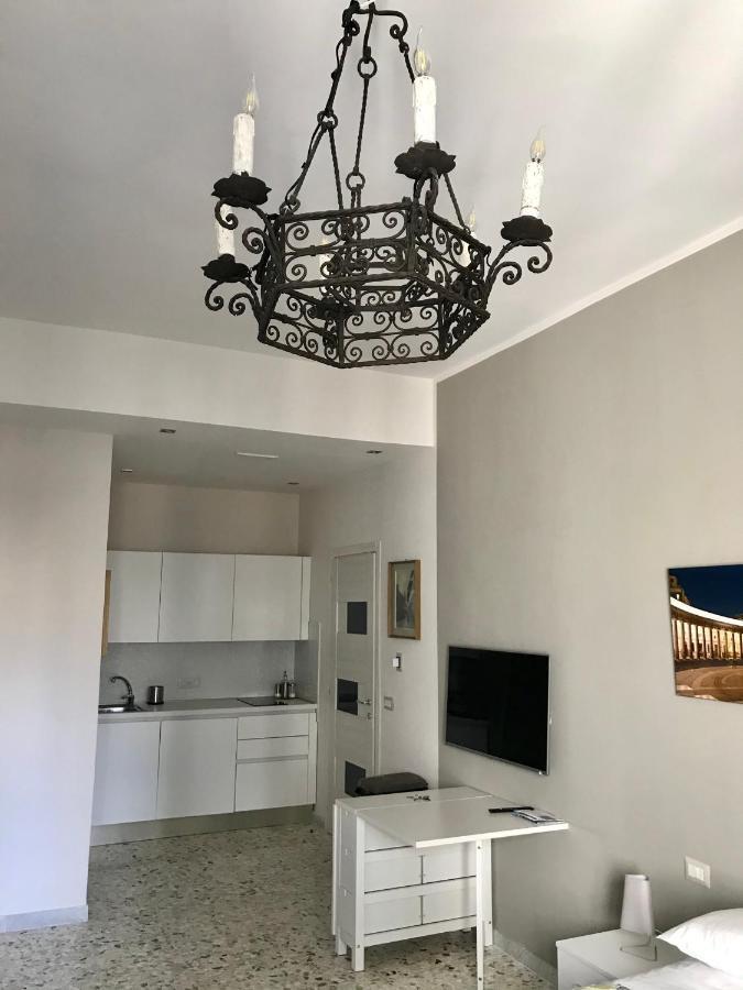 La Dimora Dell'Avvocato Apartment Naples Exterior photo